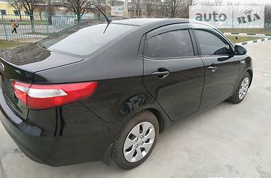 Седан Kia Rio 2011 в 