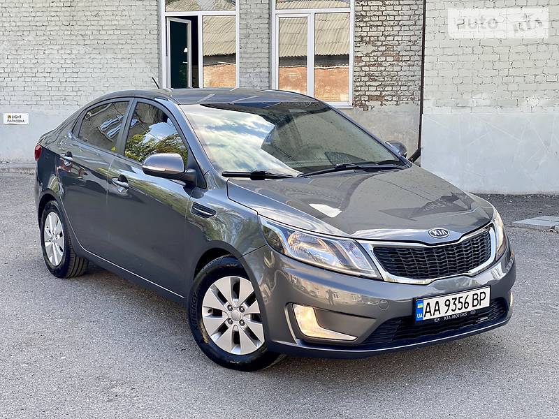 Седан Kia Rio 2011 в Києві