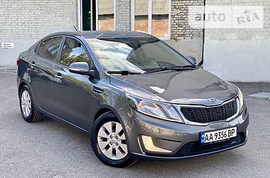 Седан Kia Rio 2011 в Києві