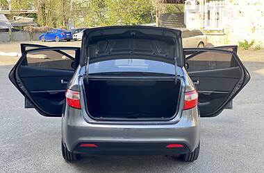 Седан Kia Rio 2011 в 