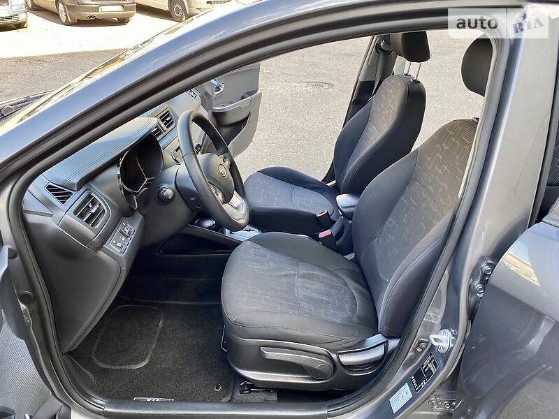 Седан Kia Rio 2011 в Києві