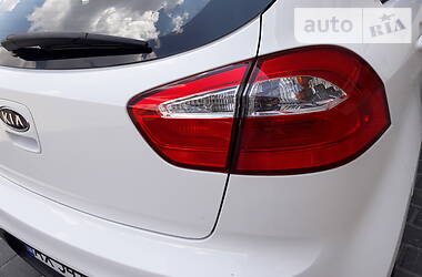 Хетчбек Kia Rio 2012 в 