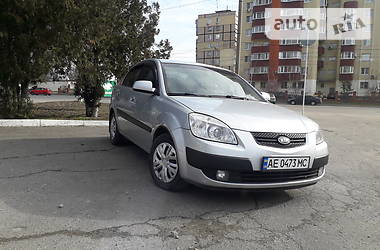 Седан Kia Rio 2008 в Днепре