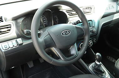 Седан Kia Rio 2011 в 