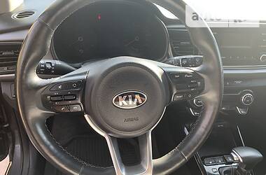 Хэтчбек Kia Rio 2017 в Мариуполе