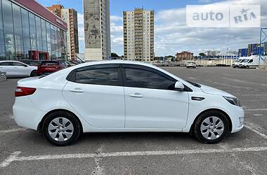 Седан Kia Rio 2013 в Харькове