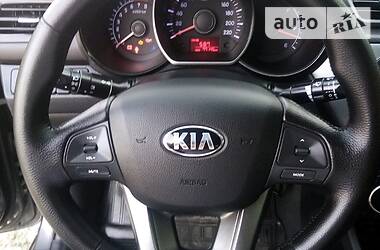 Седан Kia Rio 2013 в Павлограде