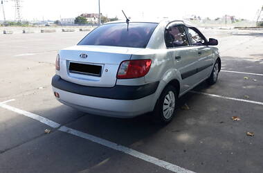 Седан Kia Rio 2007 в Николаеве