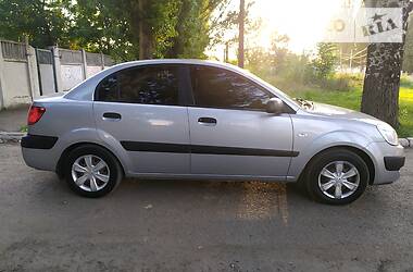 Седан Kia Rio 2007 в Одессе