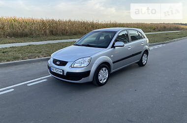 Хэтчбек Kia Rio 2006 в Виннице