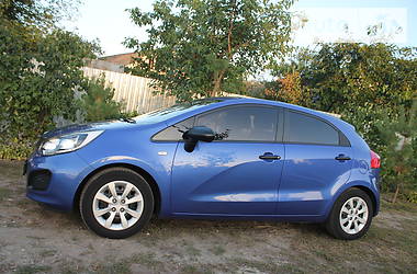 Хэтчбек Kia Rio 2011 в Киеве