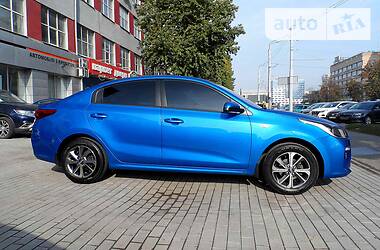 Седан Kia Rio 2018 в Харькове