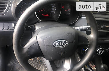 Седан Kia Rio 2012 в Коломые