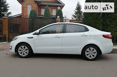 Седан Kia Rio 2011 в Києві