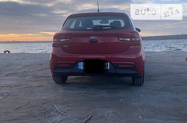 Хэтчбек Kia Rio 2020 в Николаеве