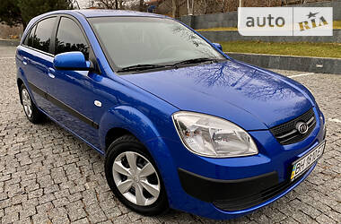 Хэтчбек Kia Rio 2008 в Одессе