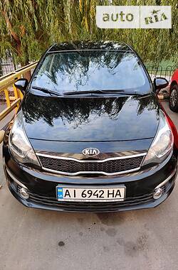 Седан Kia Rio 2015 в Киеве