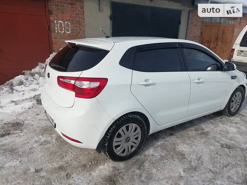 Хетчбек Kia Rio 2012 в Сокалі