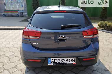 Хэтчбек Kia Rio 2020 в 