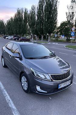 Седан Kia Rio 2012 в Херсоне