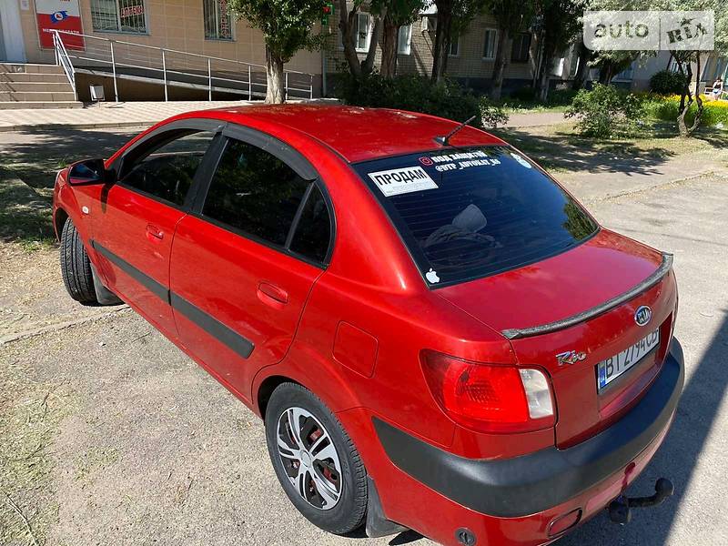 Седан Kia Rio 2008 в Новой Каховке