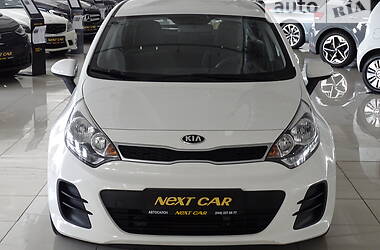 Хэтчбек Kia Rio 2015 в Киеве