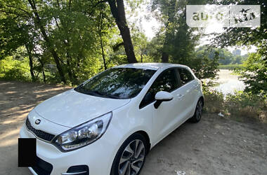 Хэтчбек Kia Rio 2016 в Киеве