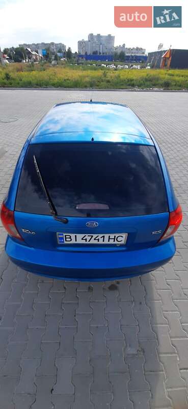 Хетчбек Kia Rio 2004 в Гадячі