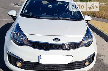 Седан Kia Rio 2017 в Києві