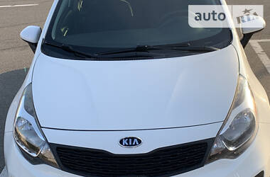 Седан Kia Rio 2013 в Киеве