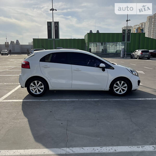 Хетчбек Kia Rio 2013 в Києві