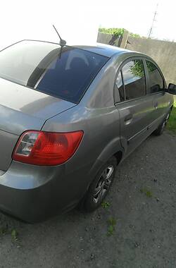 Седан Kia Rio 2011 в Києві