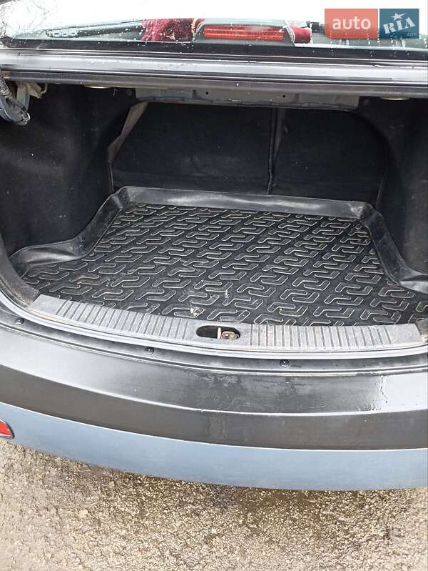 Седан Kia Rio 2007 в Чорткове