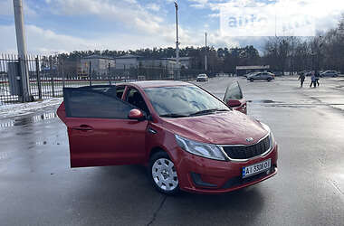 Седан Kia Rio 2013 в Киеве