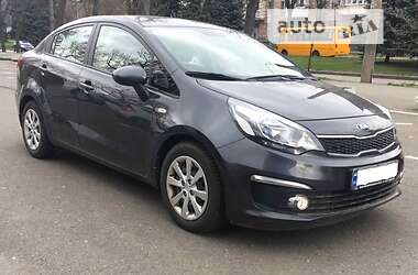 Седан Kia Rio 2016 в Днепре