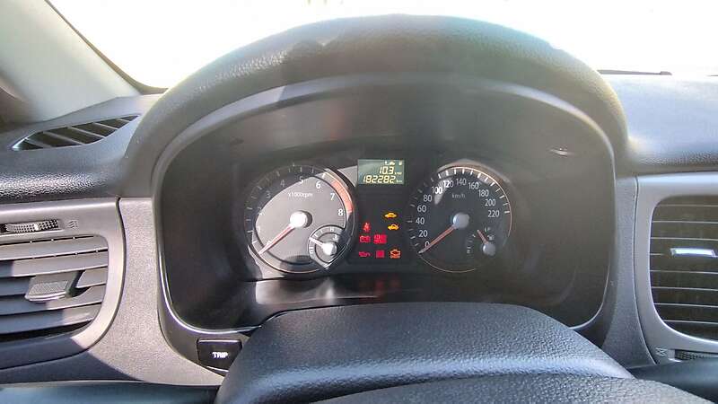 Хетчбек Kia Rio 2006 в Первомайську