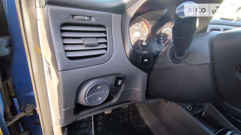 Хетчбек Kia Rio 2006 в Первомайську