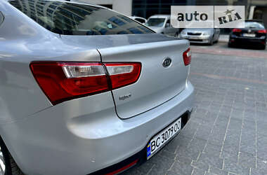 Седан Kia Rio 2012 в 
