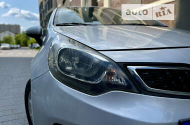 Седан Kia Rio 2012 в 