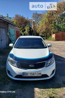 Седан Kia Rio 2012 в Вознесенске