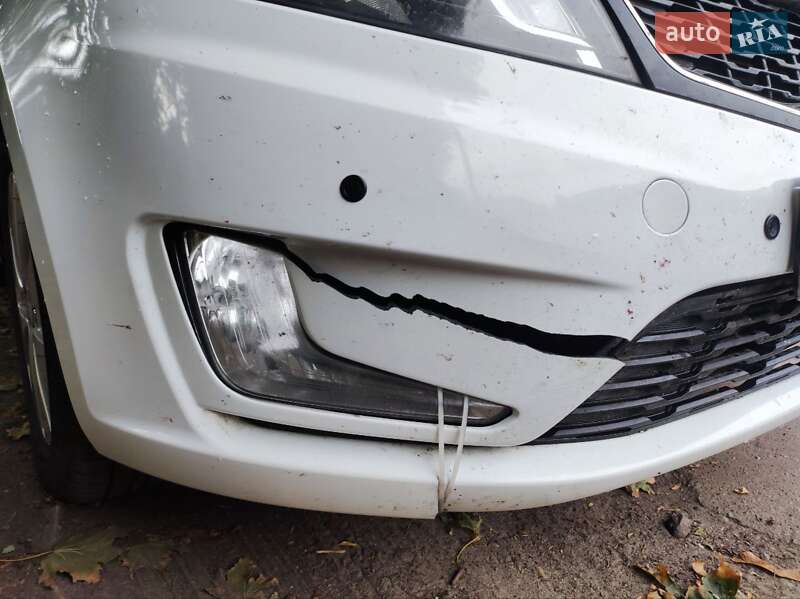 Седан Kia Rio 2013 в Украинке