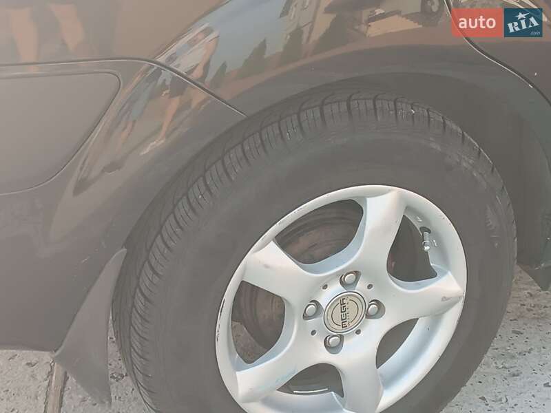 Седан Kia Rio 2007 в Львове фото 8 Седан Kia Rio 2007 в Львове