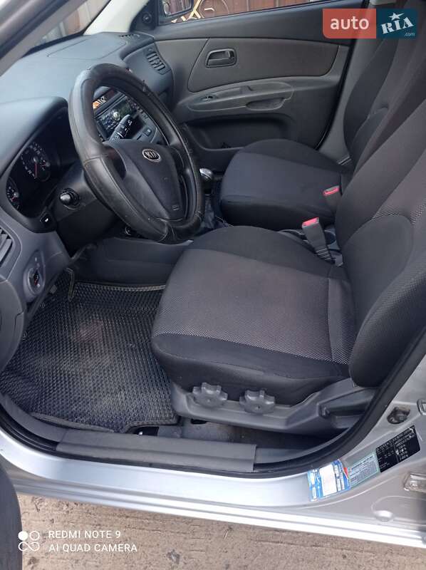 Хетчбек Kia Rio 2007 в Звягелі