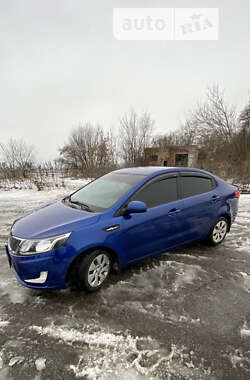 Седан Kia Rio 2013 в 