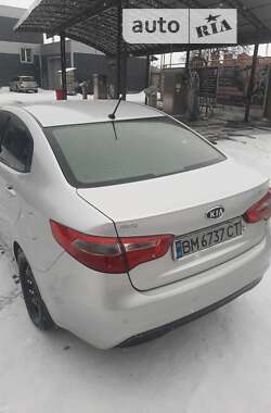 Седан Kia Rio 2012 в Сумах