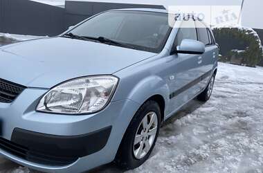 Хэтчбек Kia Rio 2008 в Полтаве