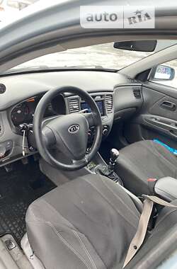 Хэтчбек Kia Rio 2008 в Полтаве