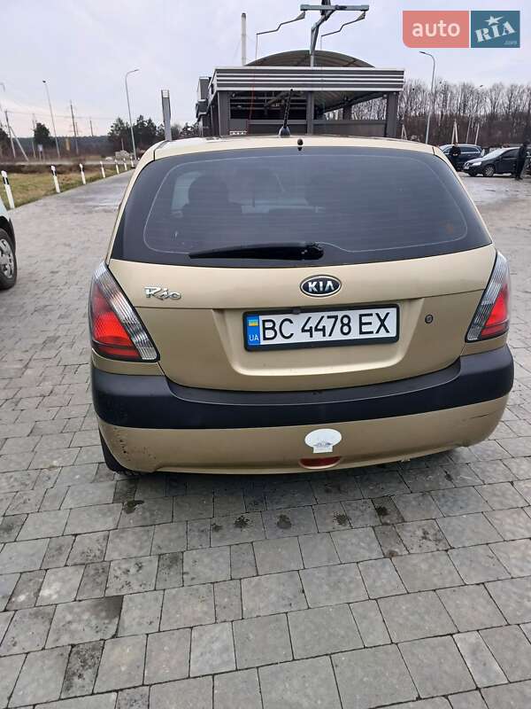 Хетчбек Kia Rio 2008 в Львові