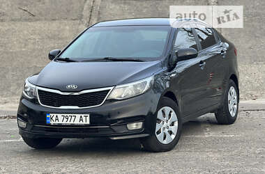 Седан Kia Rio 2016 в Киеве