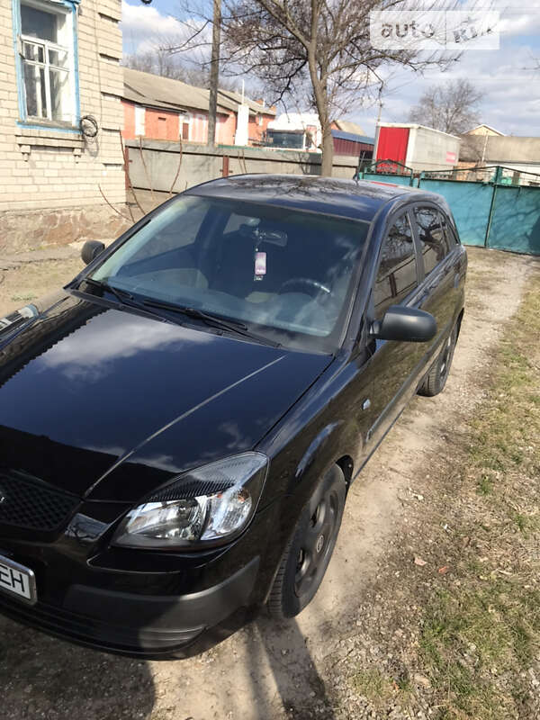 Хетчбек Kia Rio 2007 в Олександрії